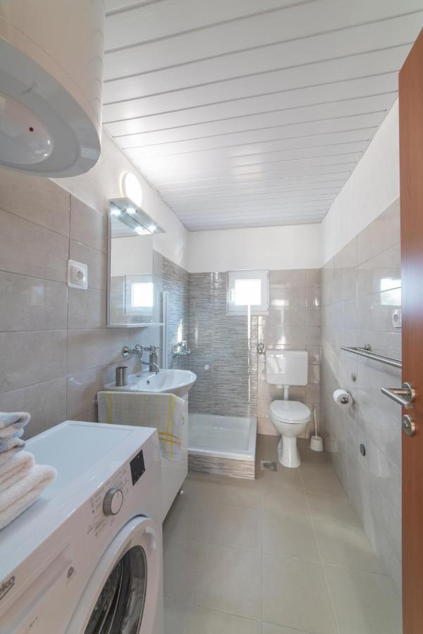 Holiday Home Sego With Private Pool Veliki Brocanac Ngoại thất bức ảnh