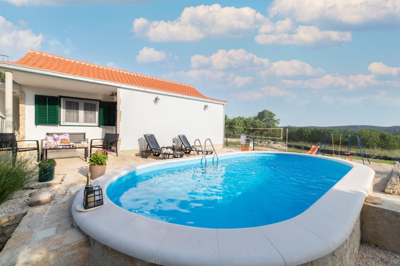Holiday Home Sego With Private Pool Veliki Brocanac Ngoại thất bức ảnh