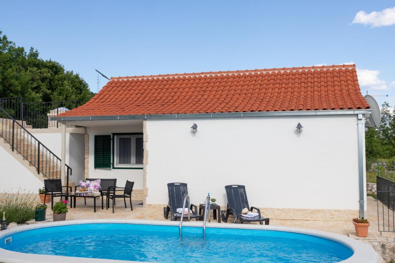 Holiday Home Sego With Private Pool Veliki Brocanac Ngoại thất bức ảnh
